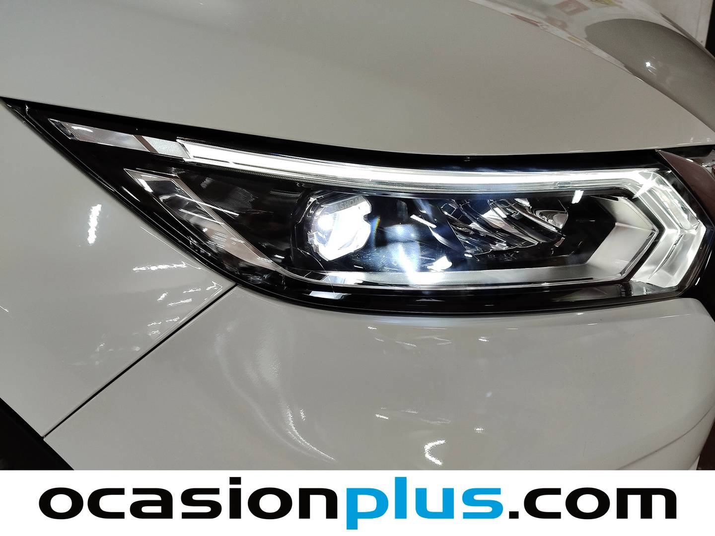 Acabados Nissan QASHQAI Nissan Qashqai DIG-T 140 N-Connecta 4x2 (140 CV)