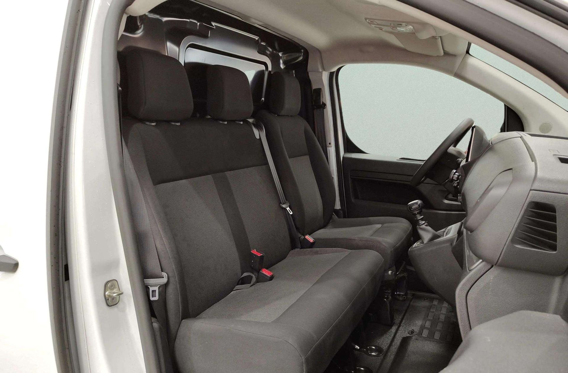Opel Vivaro Furgon BlueHDi 120 - foto 19