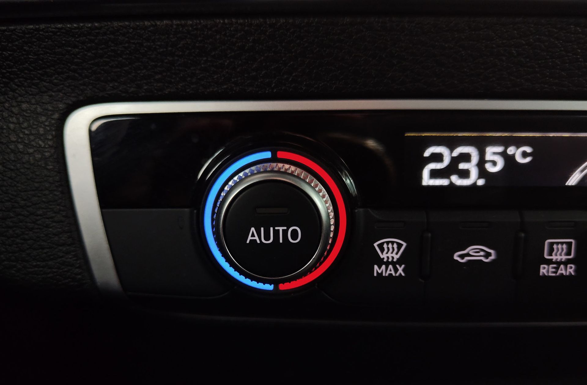 Audi Q2 Advanced 30 TDI - foto 31