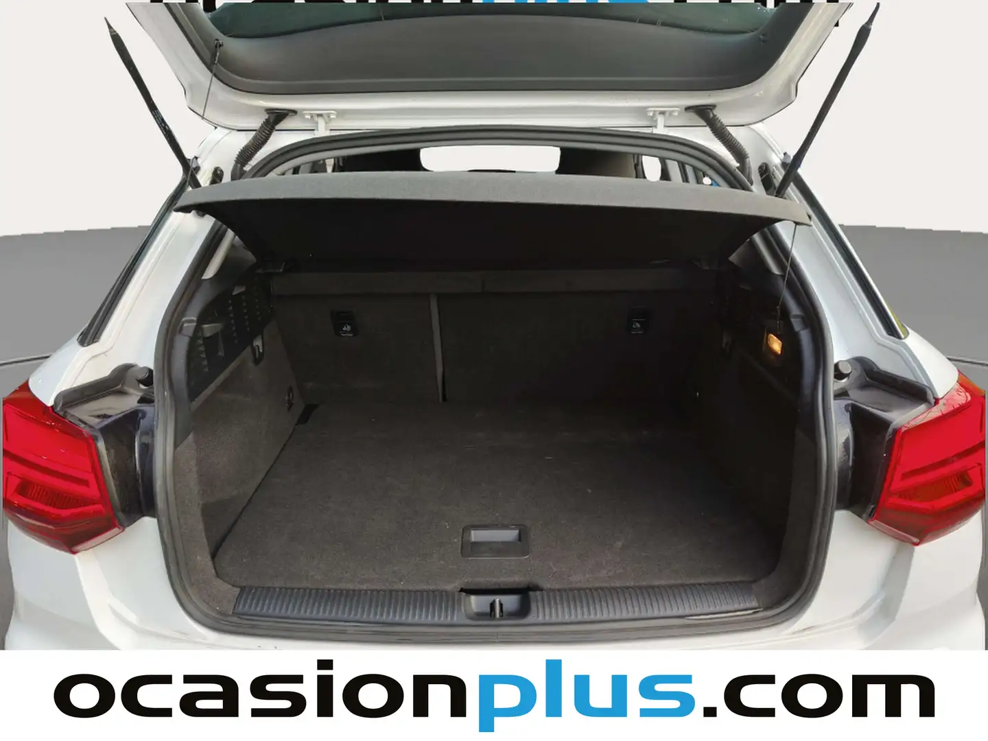 Foto Audi Q2 Audi Q2 Advanced 30 TDI  (116 CV)