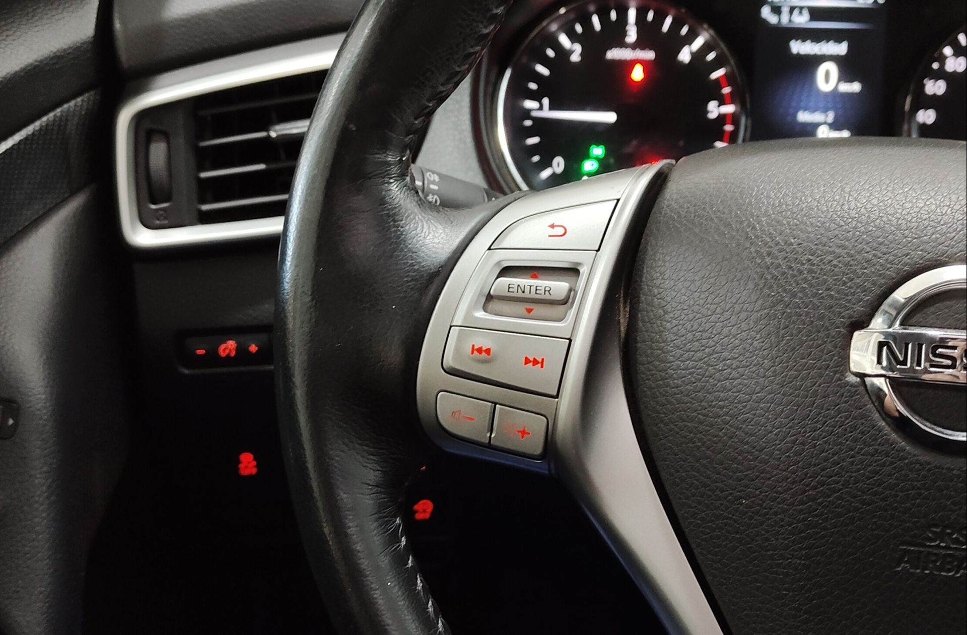 Nissan X-Trail dCi 177 Tekna 4x2 XTronic - foto 28