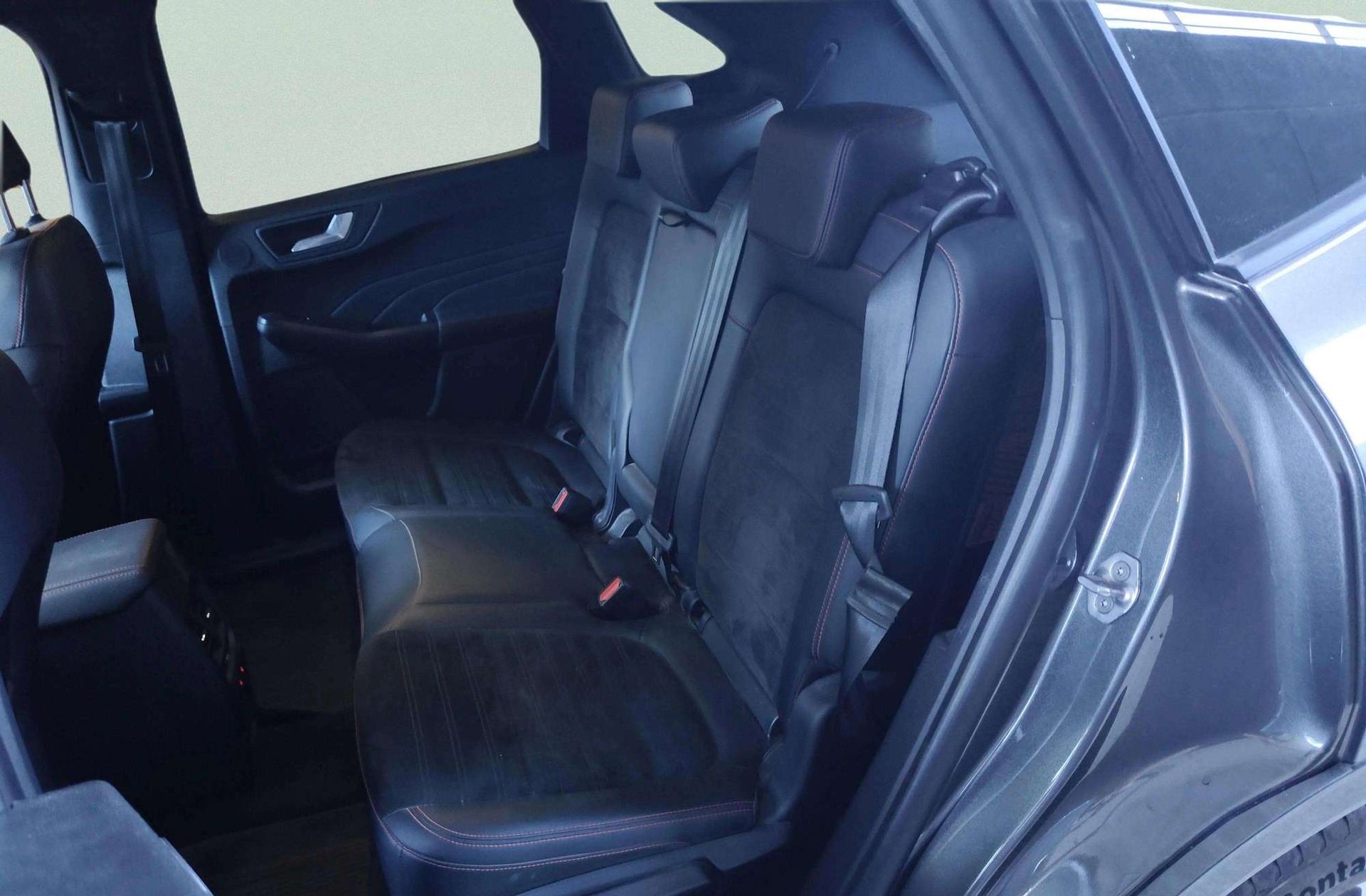 Ford Kuga 2.5 Duratec PHEV ST-Line X - foto 16