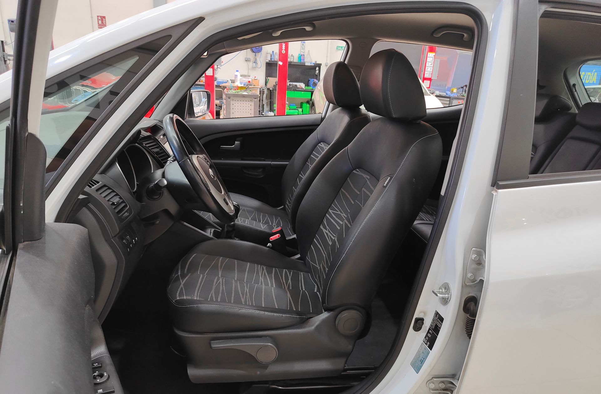 Kia Venga 1.4 Cvvt x-Tech17 - foto 10