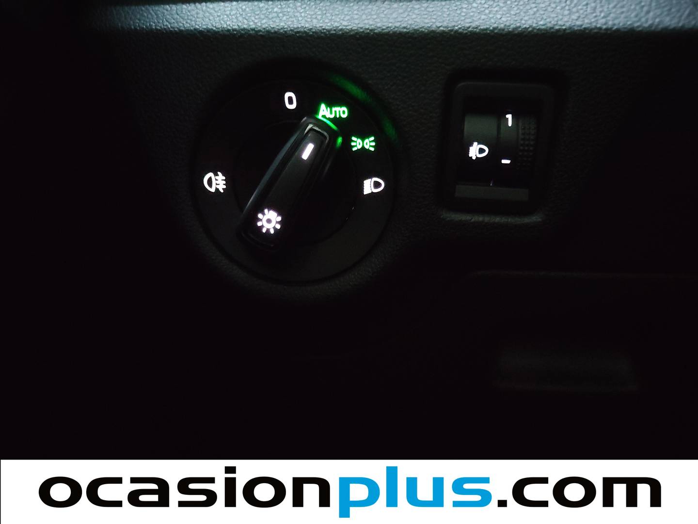Skoda Kamiq Skoda Kamiq 1.0 TSI Ambition (110 CV) de segunda mano