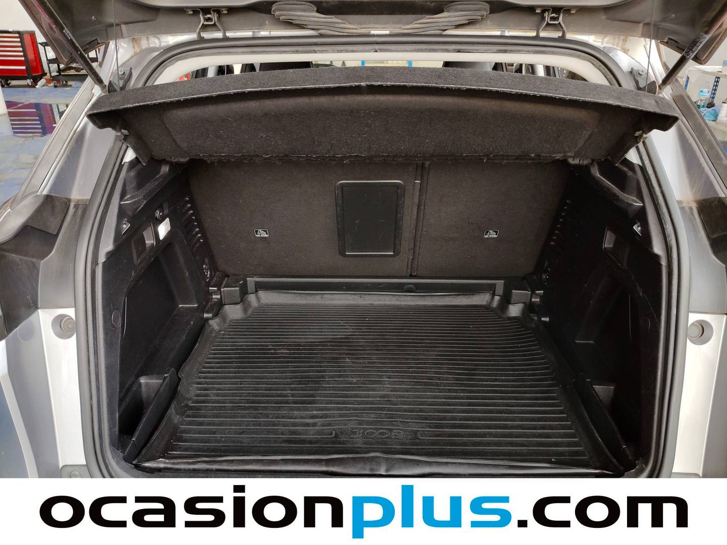 Foto Peugeot 3008 Peugeot 3008 BlueHDI 130 S&S Allure (130 CV)