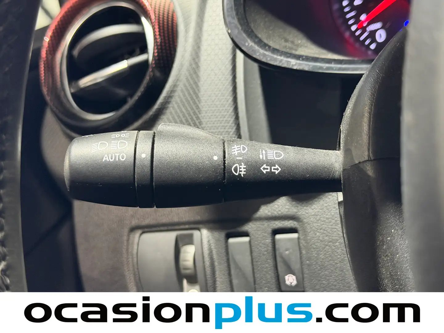 Foto Renault Clio Renault Clio Wolfnoir Energy TCe (90 CV)