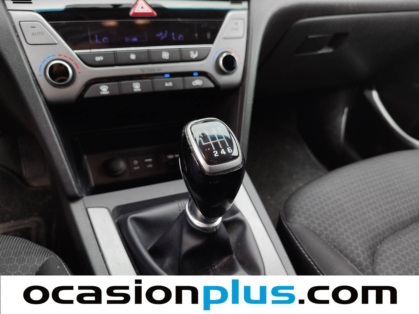 Hyundai Elantra Hyundai Elantra 1.6 MPI Tecno (128 CV) de segunda mano