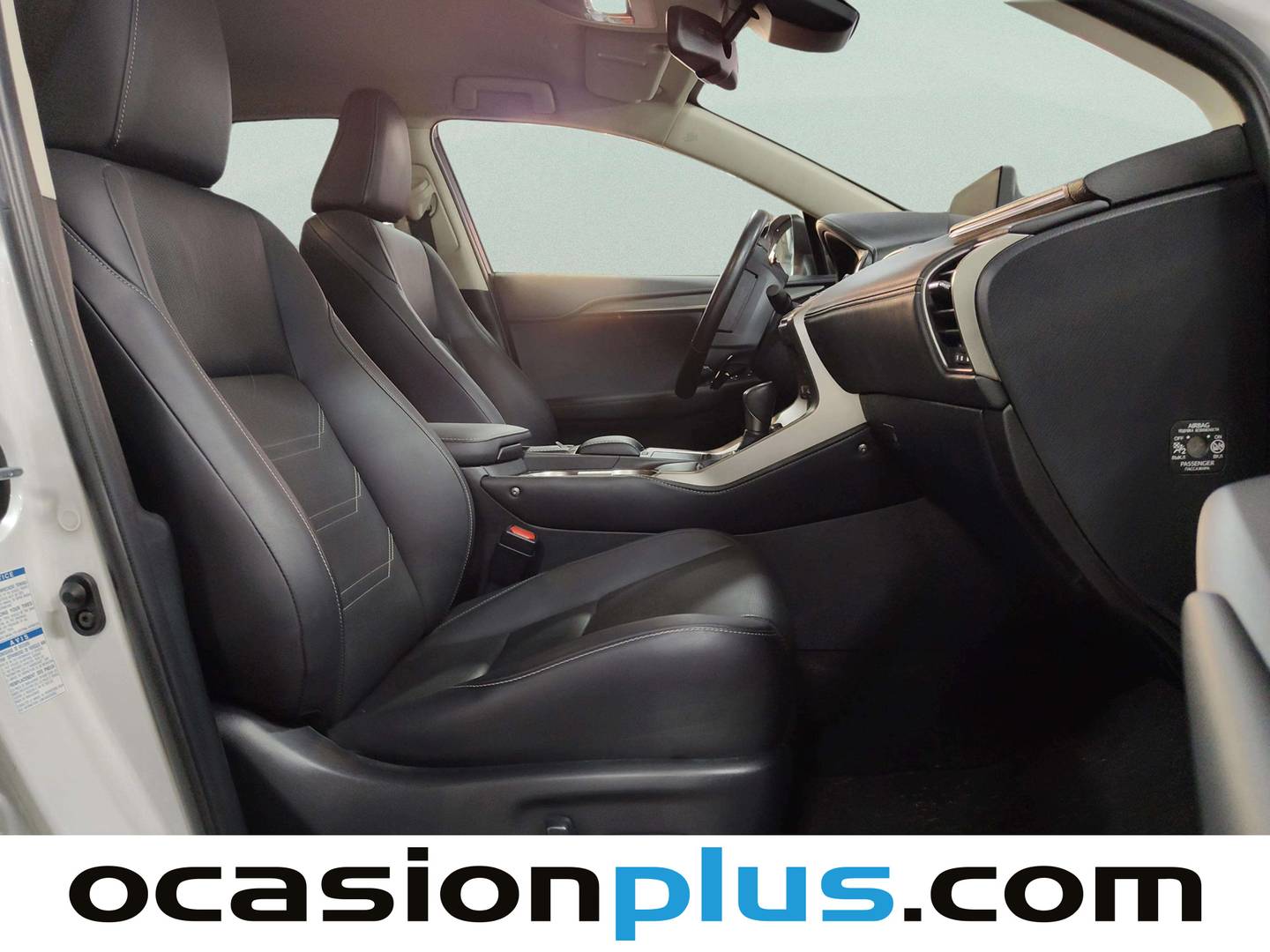 Lexus NX Lexus NX 300h Executive Navigation 4WD (197 CV) seminuevo