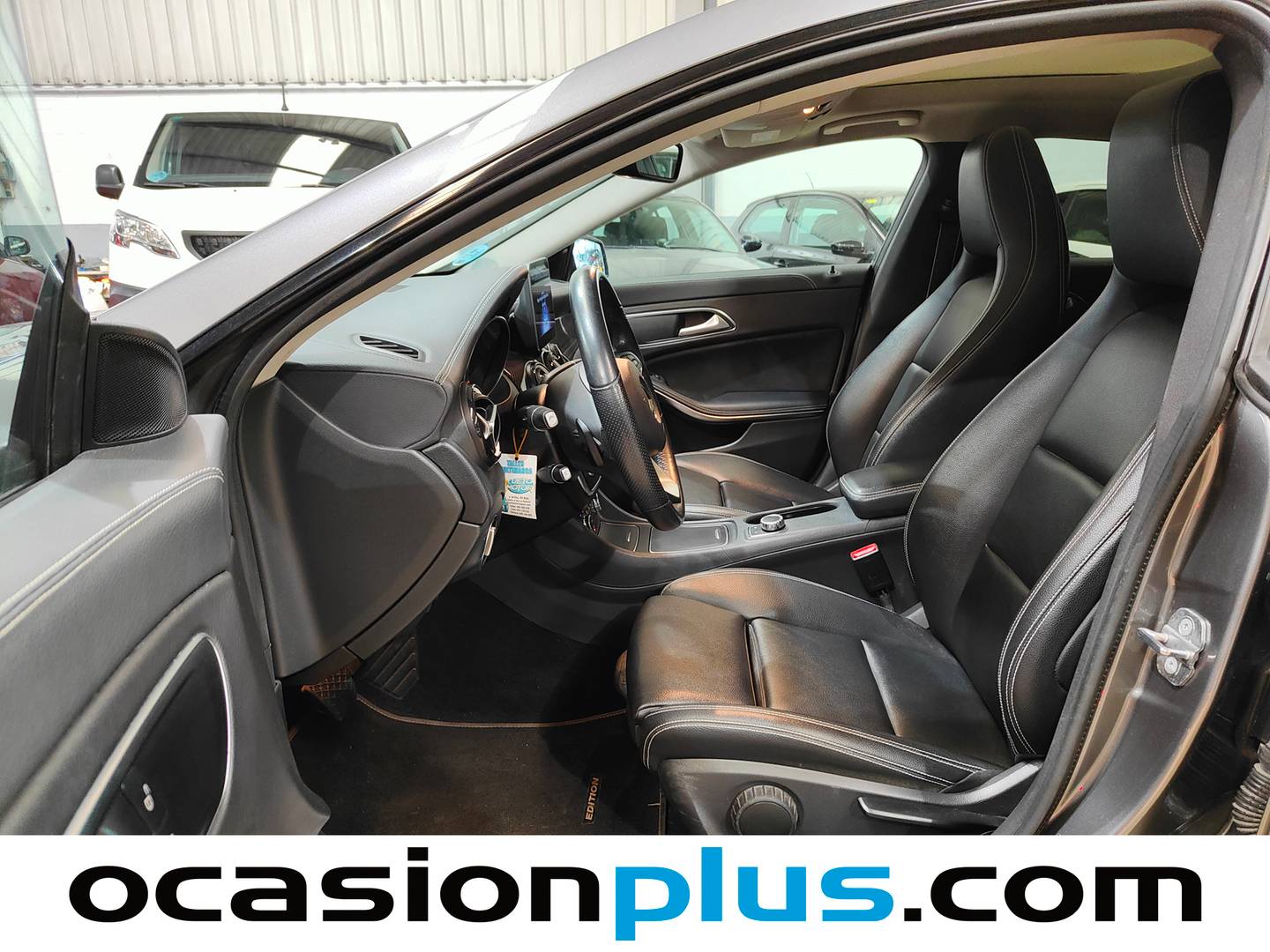 Foto asientos delanteros Mercedes CLA Mercedes CLA Shooting Brake 200 d (136 CV) PACK AMG