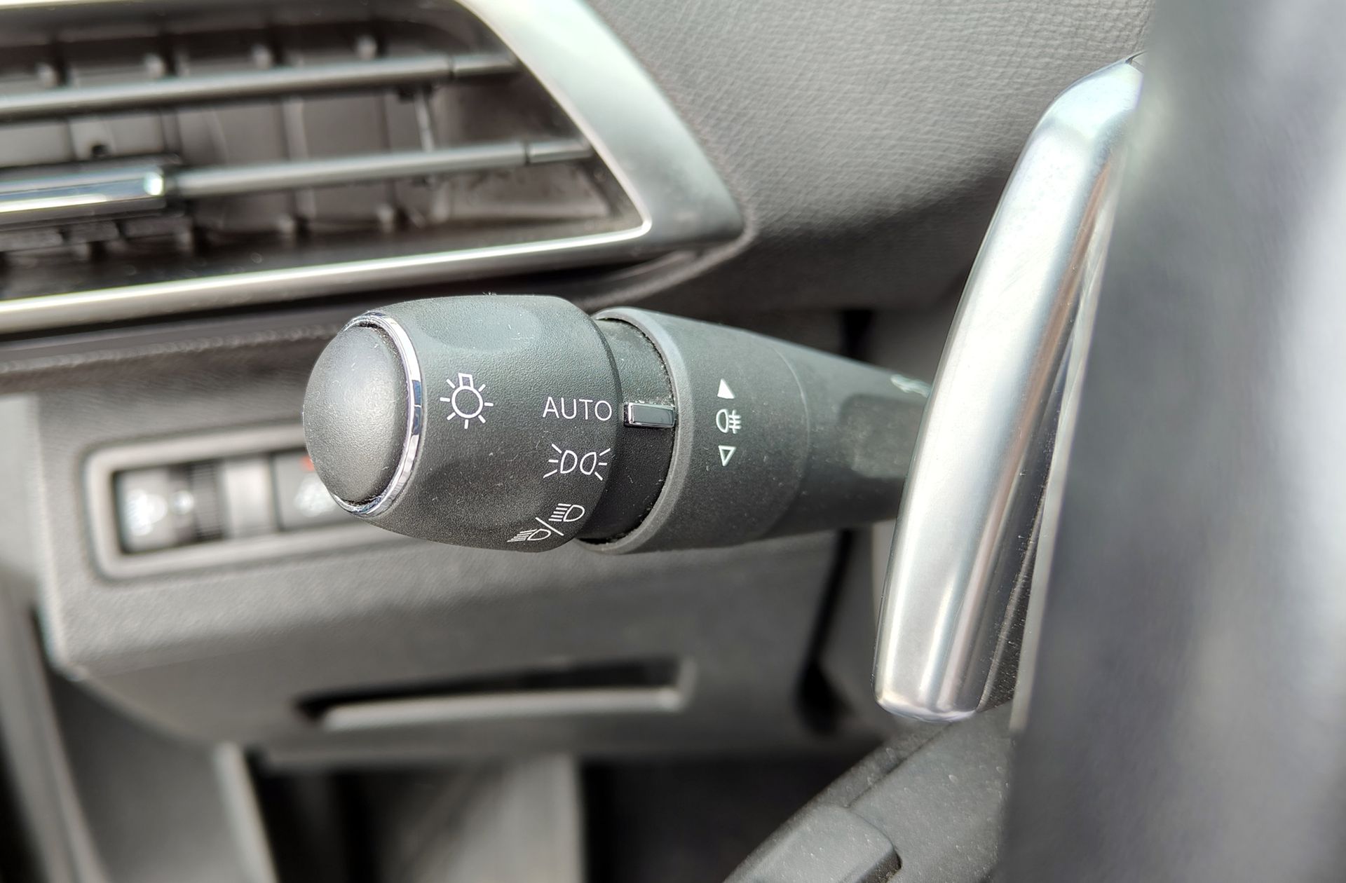 Peugeot 3008 300 Allure Pack e-EAT8 - foto 26