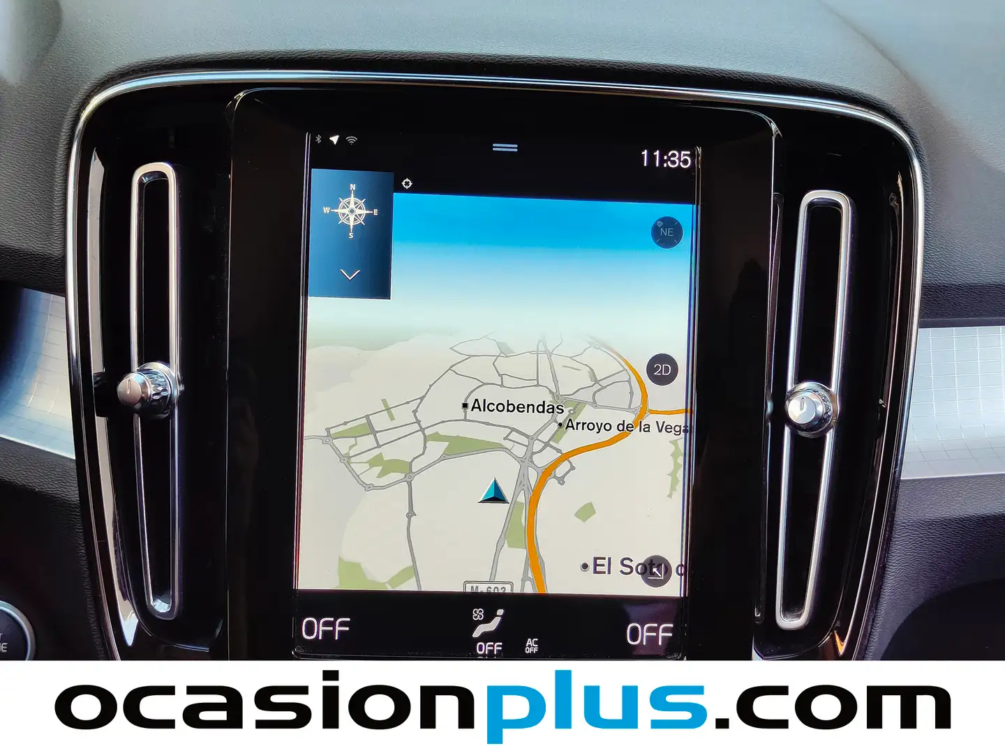 Foto Volvo XC40 Volvo XC40 T3 Momentum Pro (163 CV)