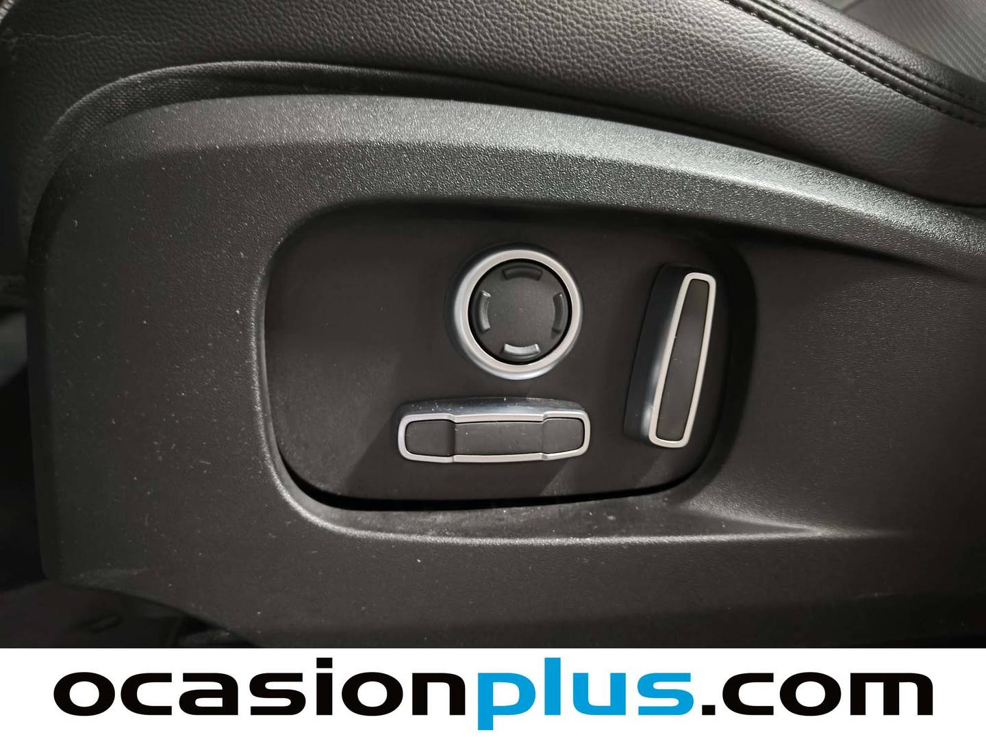 Foto Jaguar F-Pace Jaguar F-PACE 2.0D I4 MHEV Standard S AWD Auto  (204 CV)