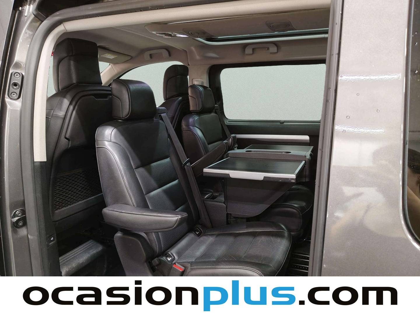 Foto asientos traseros Peugeot Traveller Peugeot Traveller Business VIP Long BlueHDi (150 CV) 7 Plazas