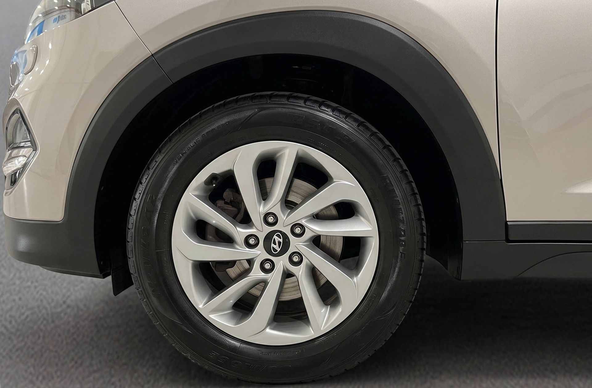 Hyundai Tucson 1.7 CRDi BlueDrive Tecno Sky 4x2 - foto 35
