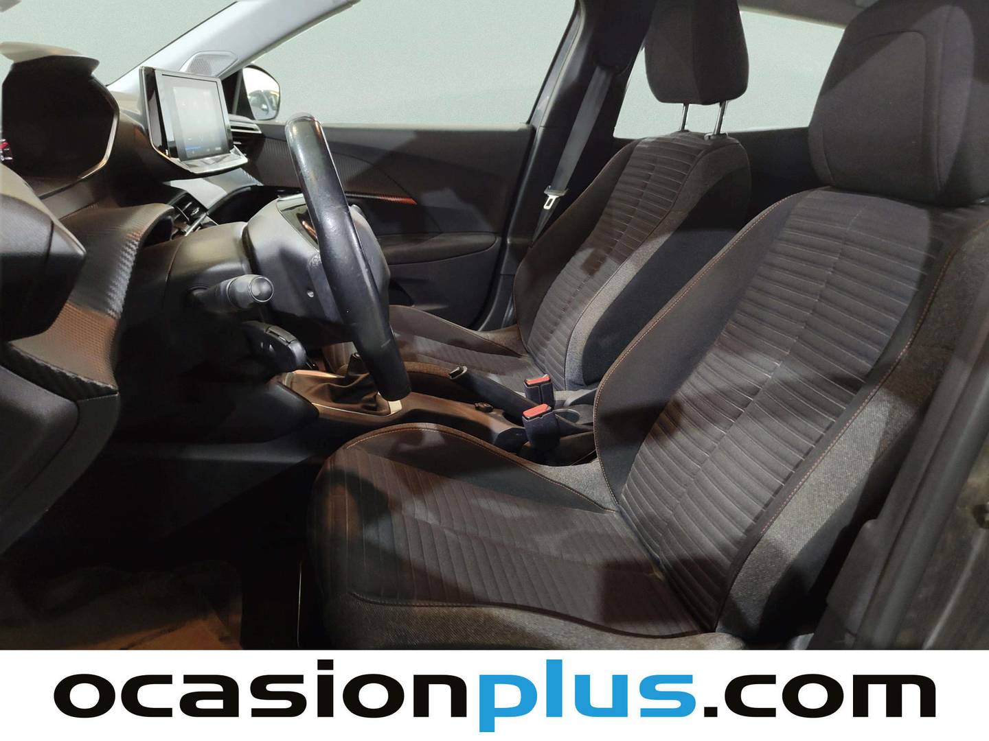 Foto asientos delanteros Peugeot 2008 Peugeot 2008 Puretech 100 S&S Active Pack (100 CV)