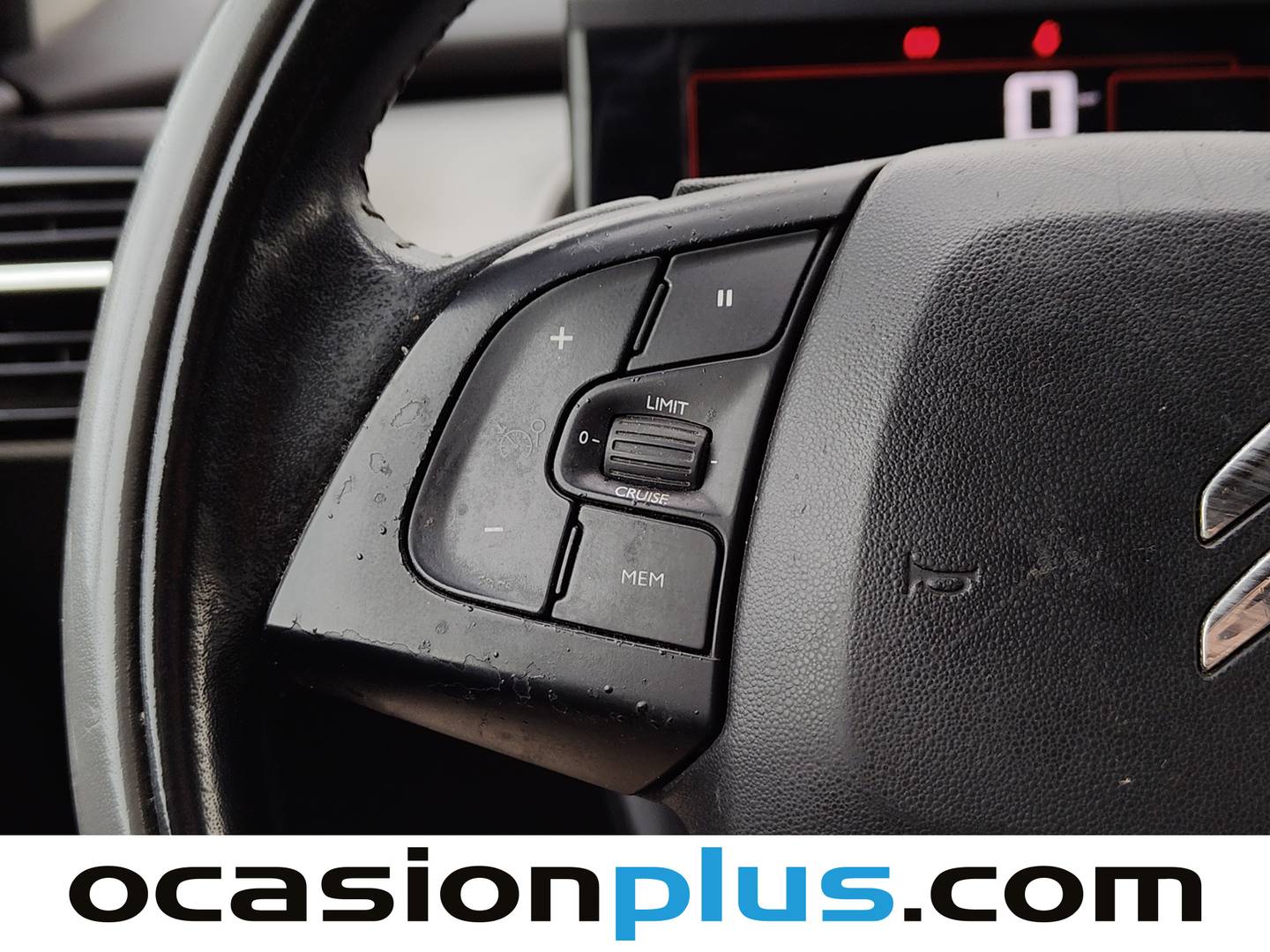 Equipamiento del Citroën C4 Cactus Citroen C4 Cactus PureTech 110 Feel Edition (110 CV)