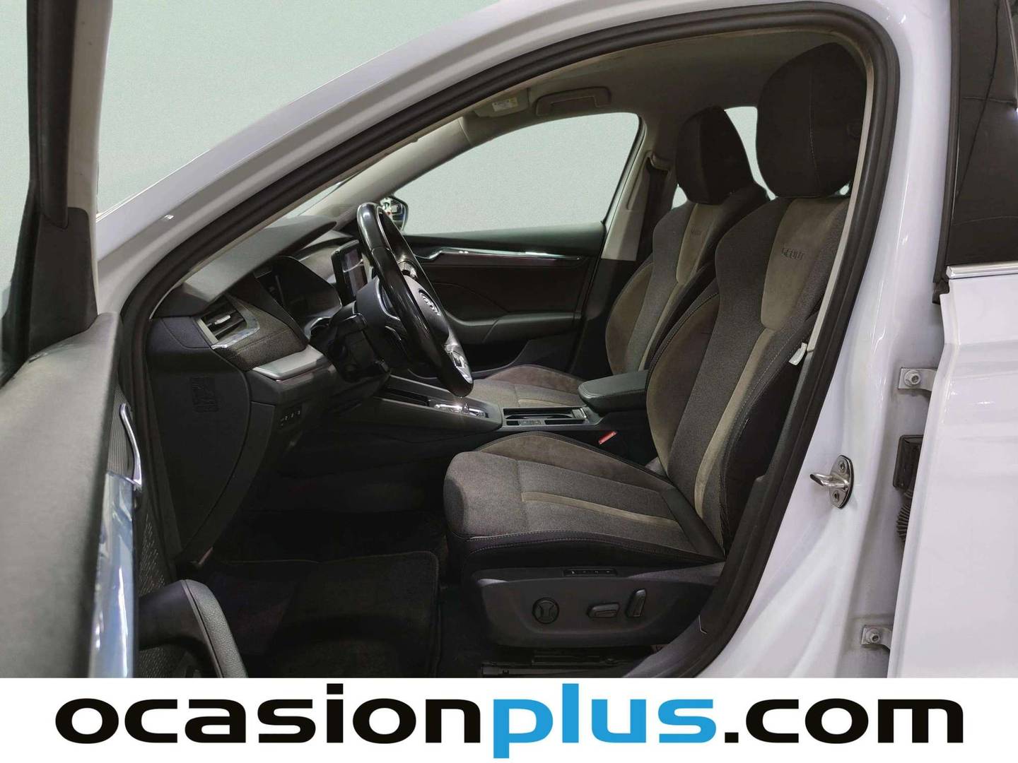 Foto asientos delanteros Skoda Octavia Skoda Octavia Combi 2.0 TSI 140kW(190CV) DSG 4X4 Scout