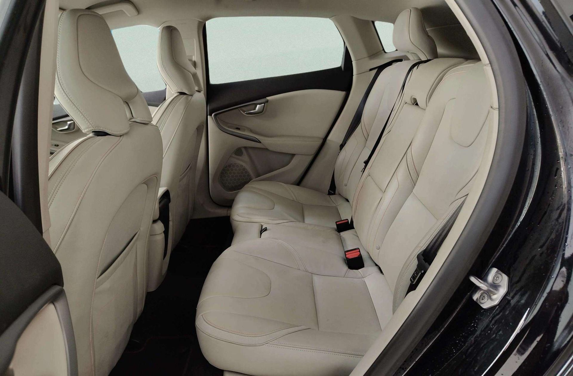 Volvo V40 D3 Momentum Edicion Ocean Race - foto 14