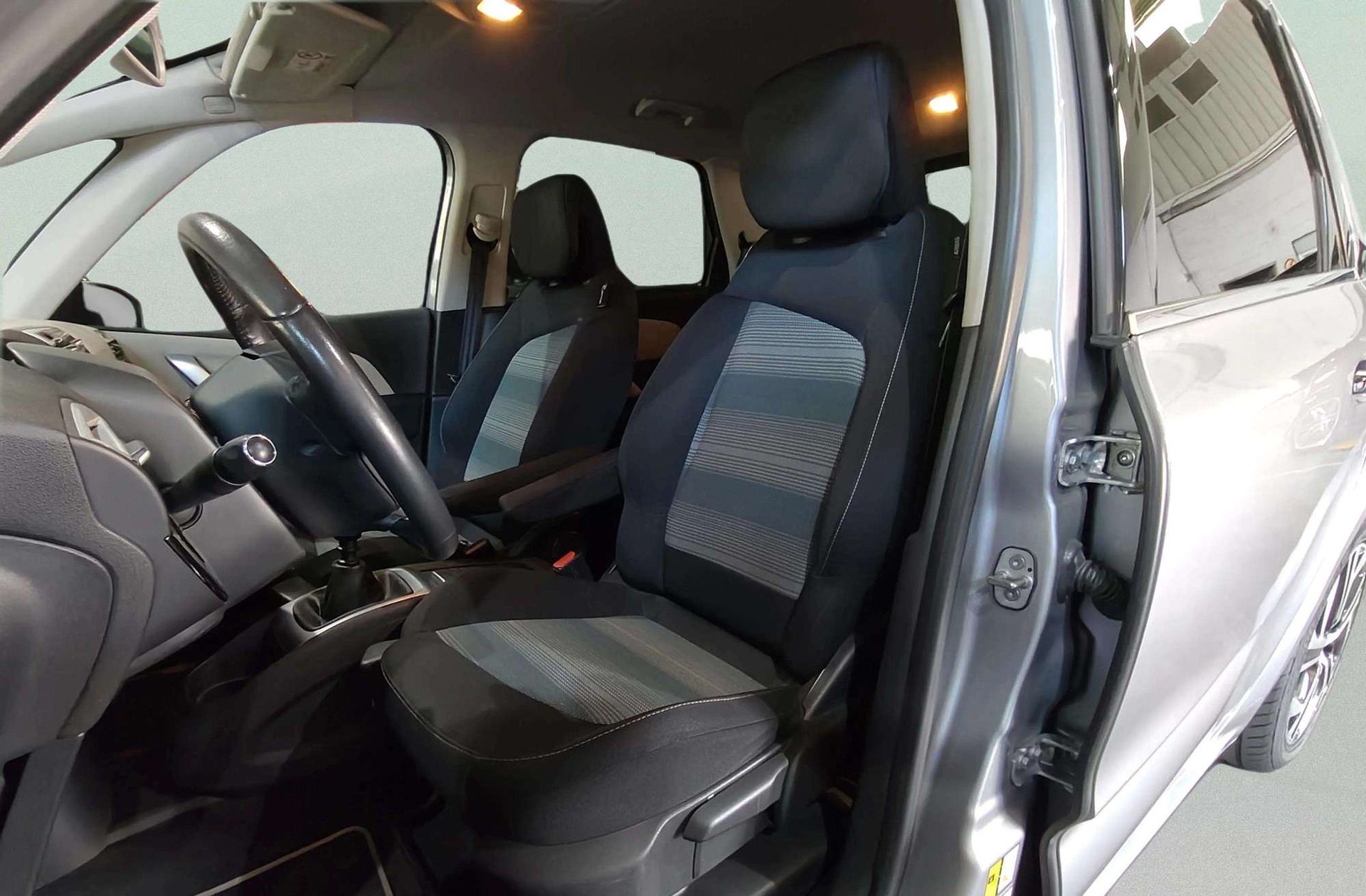 Citroën C4 SpaceTourer BlueHDi 120 Rip Curl - foto 11