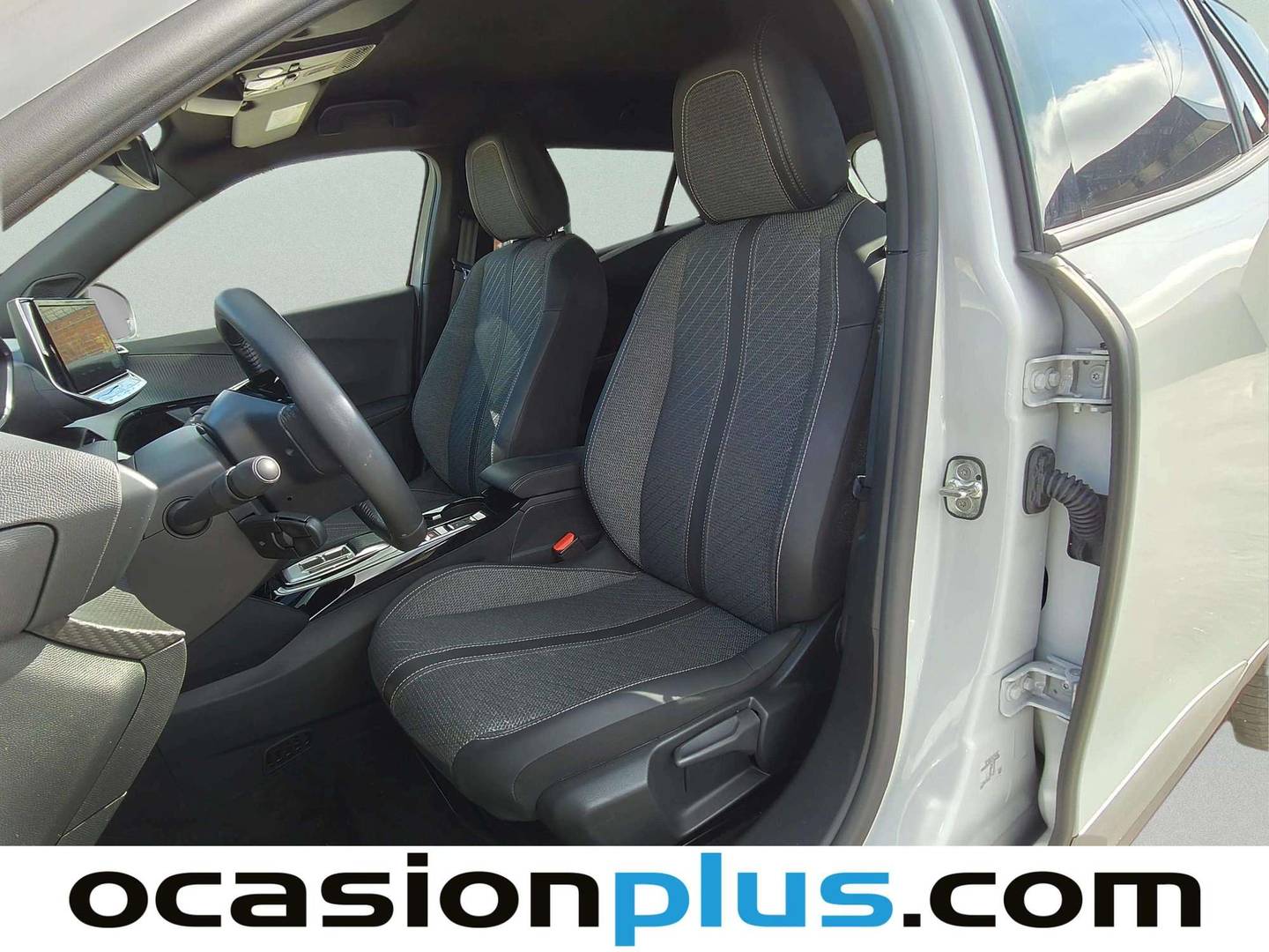 Foto asientos traseros Peugeot 2008 Peugeot 2008 Allure Hybrid eDCS6 (145 CV)