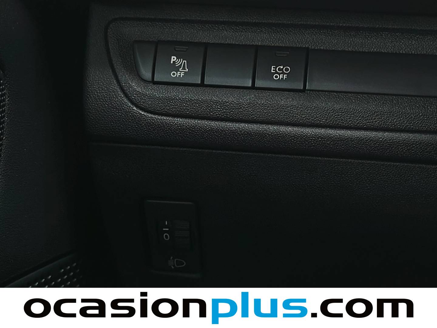 Foto Peugeot 2008 Peugeot 2008 PureTech 110 S&S Signature (110 CV)