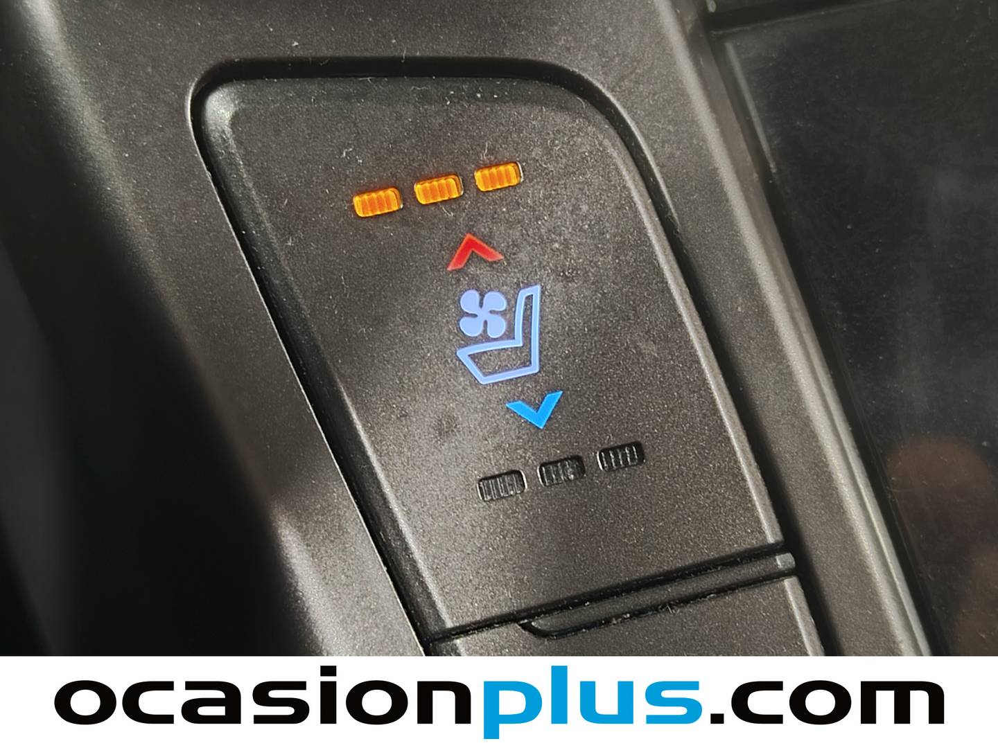 Equipamiento del Hyundai i40 Hyundai i40 CW 1.7 CRDI Style (136 CV)