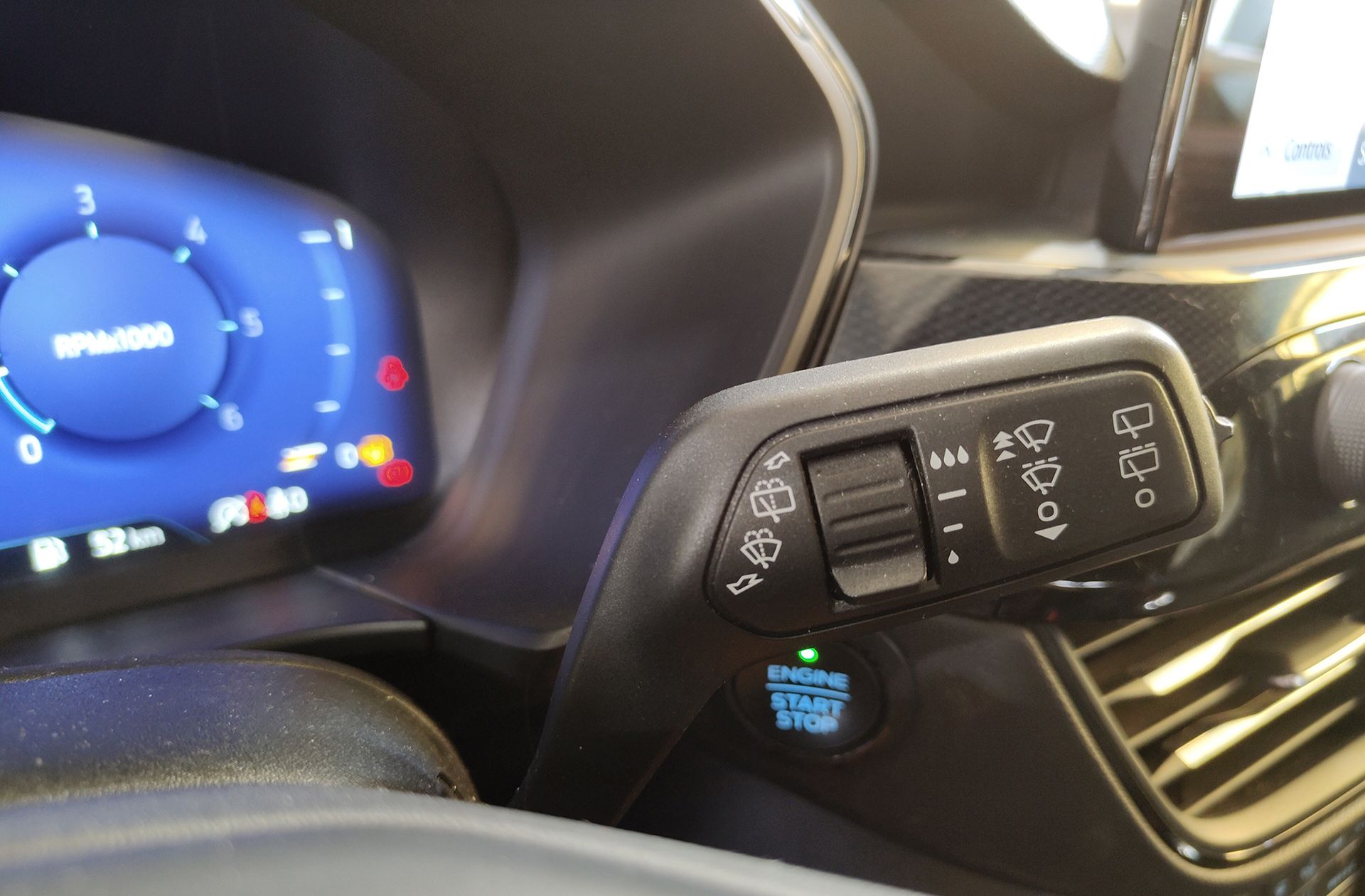 Ford Kuga 1.5 EcoBlue ST-Line - foto 28