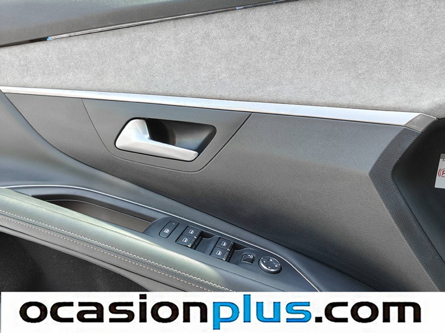 Foto Peugeot 3008 Hybrid Peugeot 3008 Hybrid 225 GT e-EAT8 (225 CV)