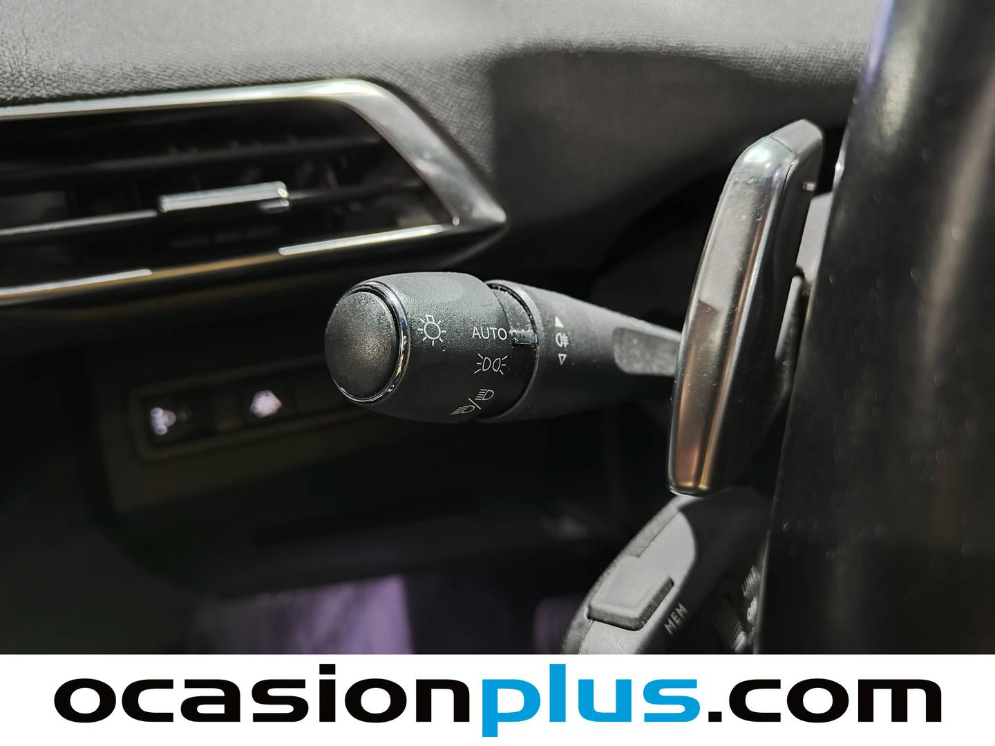 Foto Peugeot 3008 Hybrid Peugeot 3008 Hybrid 300 Allure Pack e-EAT8  (300 CV)