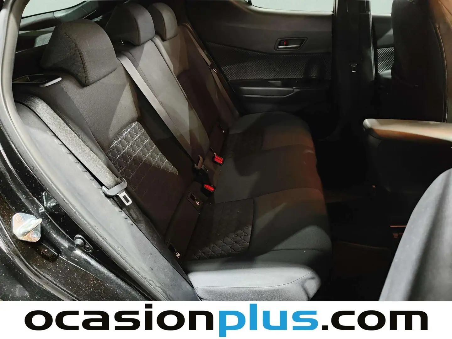 Foto Toyota C-HR Toyota C-HR 1.8 125H Advance (122 CV)