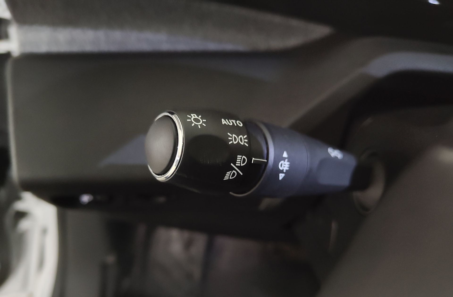 Peugeot 308 Allure Hybrid eDCS6 - foto 26
