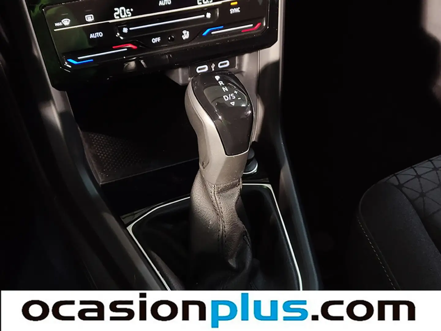 Foto Volkswagen T-Cross Volkswagen T-Cross Advance 1.0 TSI (110 CV) DSG