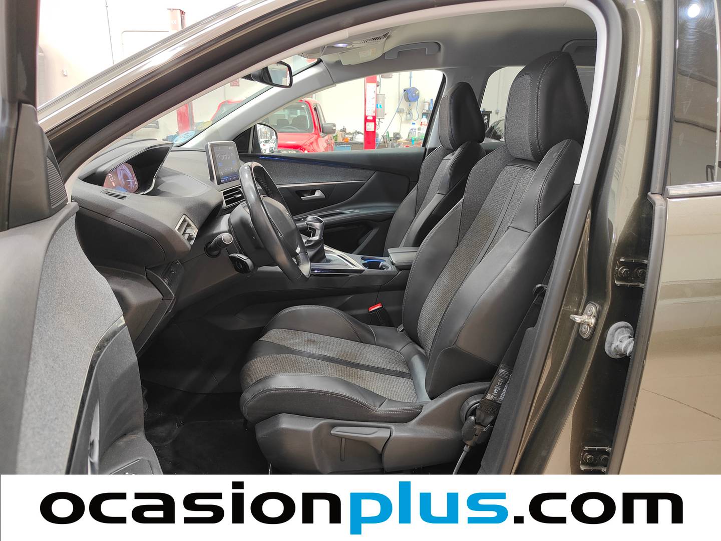 Foto asientos delanteros Peugeot 3008 Peugeot 3008 BlueHDI 130 S&S Allure (130 CV)