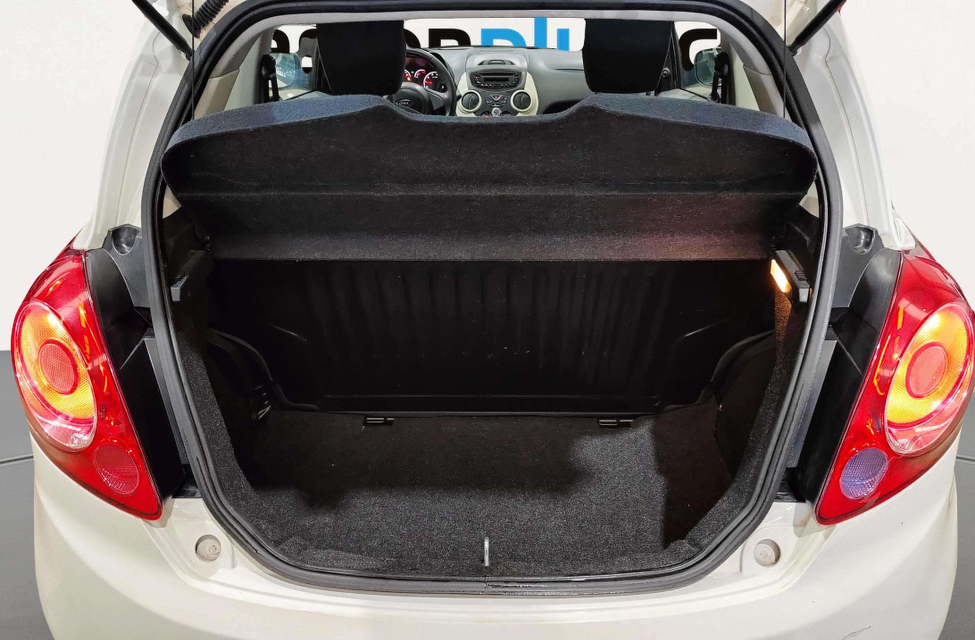 Ford Ka 1.2 Duratec Trend+ - foto 12