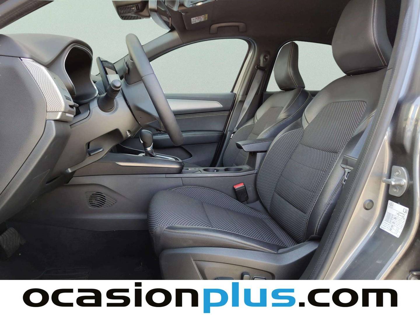 Foto asientos delanteros Renault Arkana Renault Arkana Techno TCe 140 Mild hybrid EDC (140 CV)