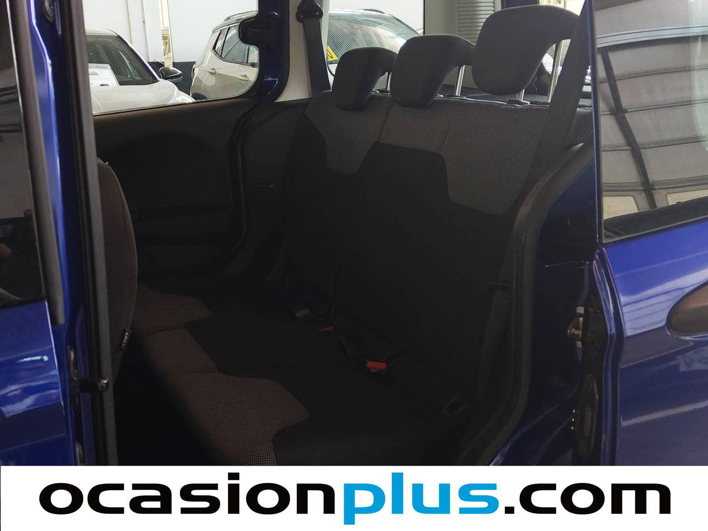 Foto asientos traseros Ford Tourneo Courier Ford Tourneo Courier 1.0 EcoBoost Ambiente (100 CV)