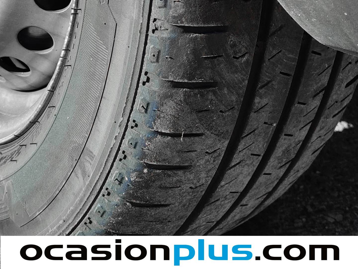 Foto Iveco Daily Iveco Daily Furgon 35S 16 V 3520L/H2 (156 CV)