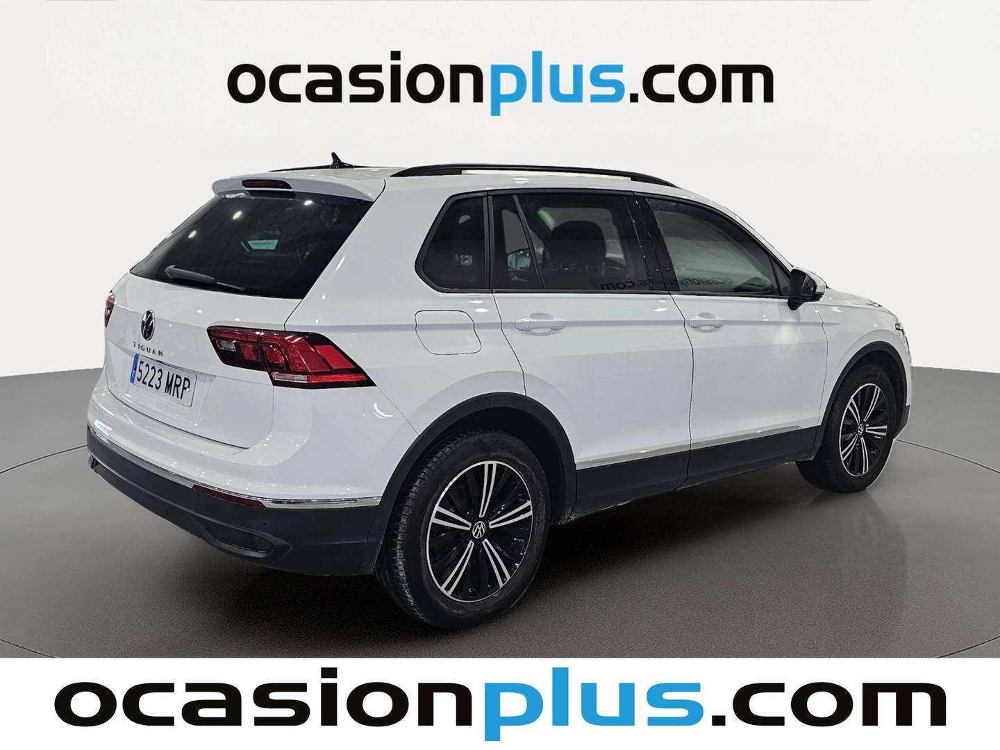Foto trasera Volkswagen Tiguan Volkswagen Tiguan Life 2.0 TDI (150 CV) DSG derecha