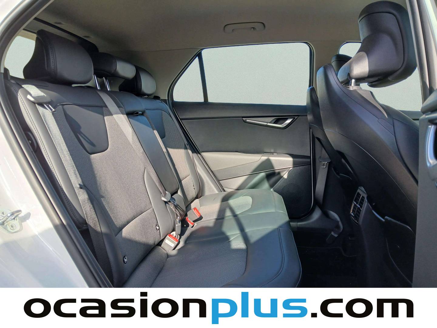 Foto KIA Niro Kia Niro 1.6 GDi HEV Drive (141 CV)