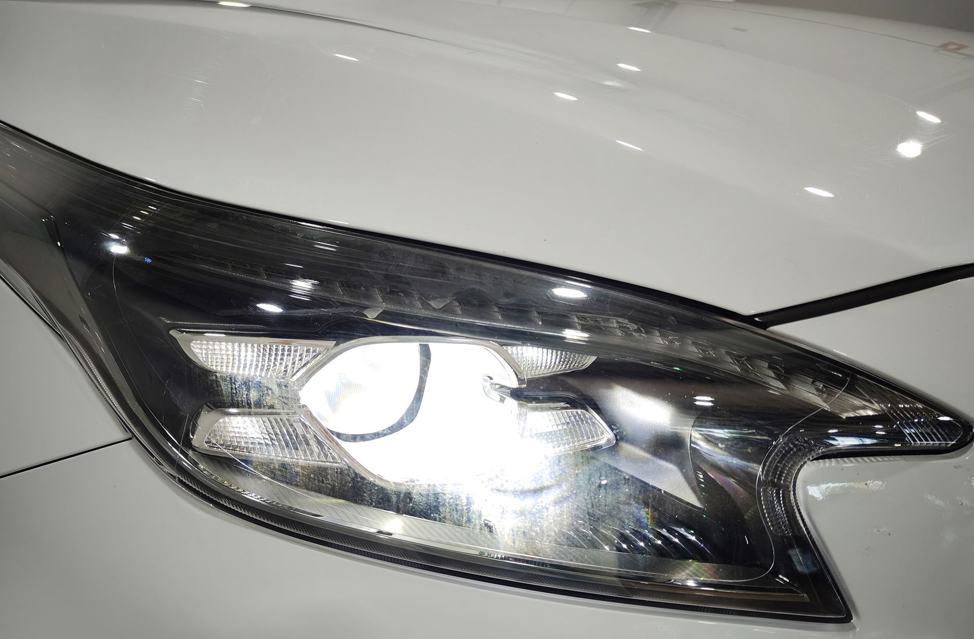 Kia XCeed 1.5 MHEV iMT Tech - foto 17