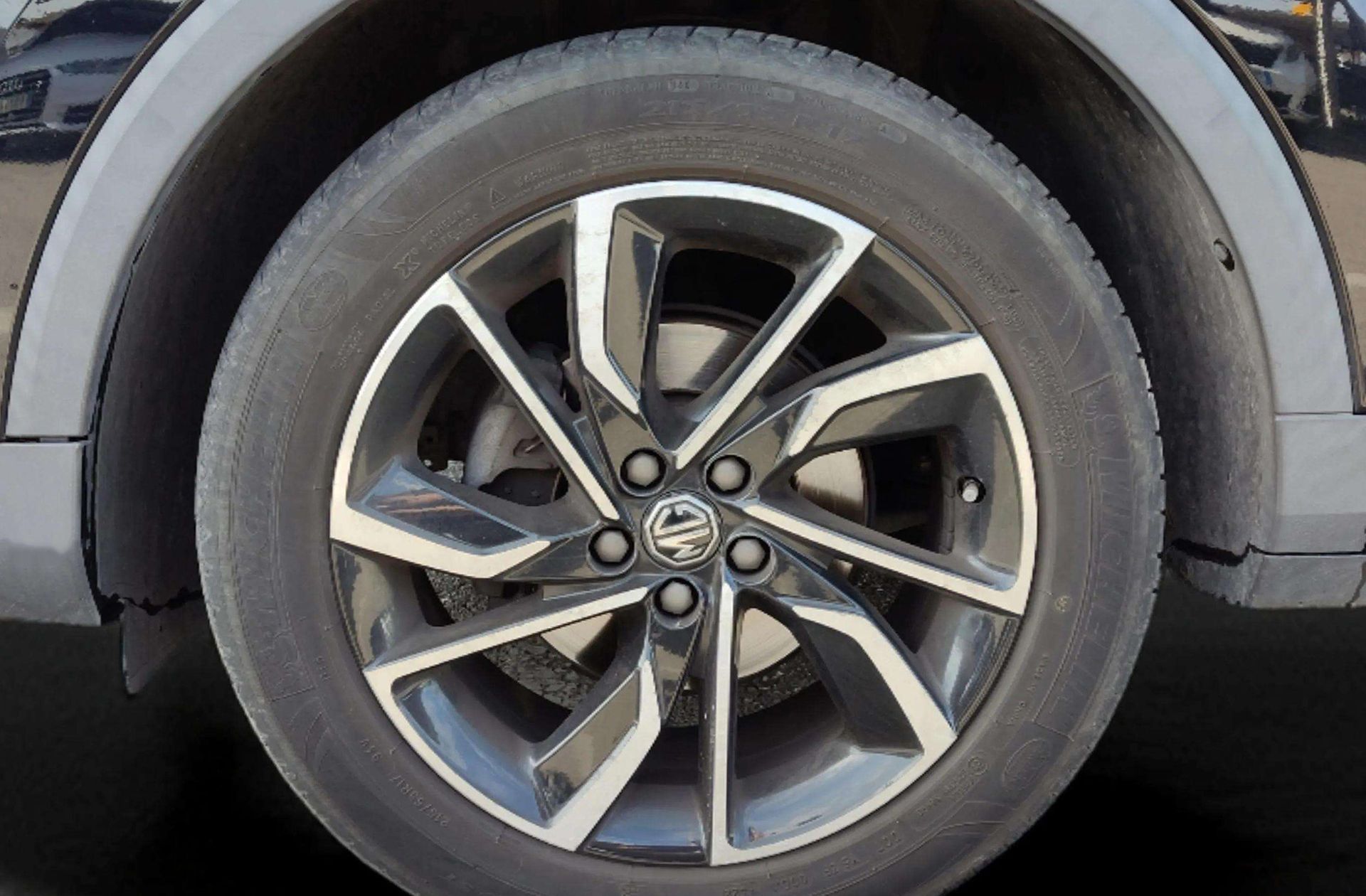 MG ZS 1.0T Luxury - foto 38