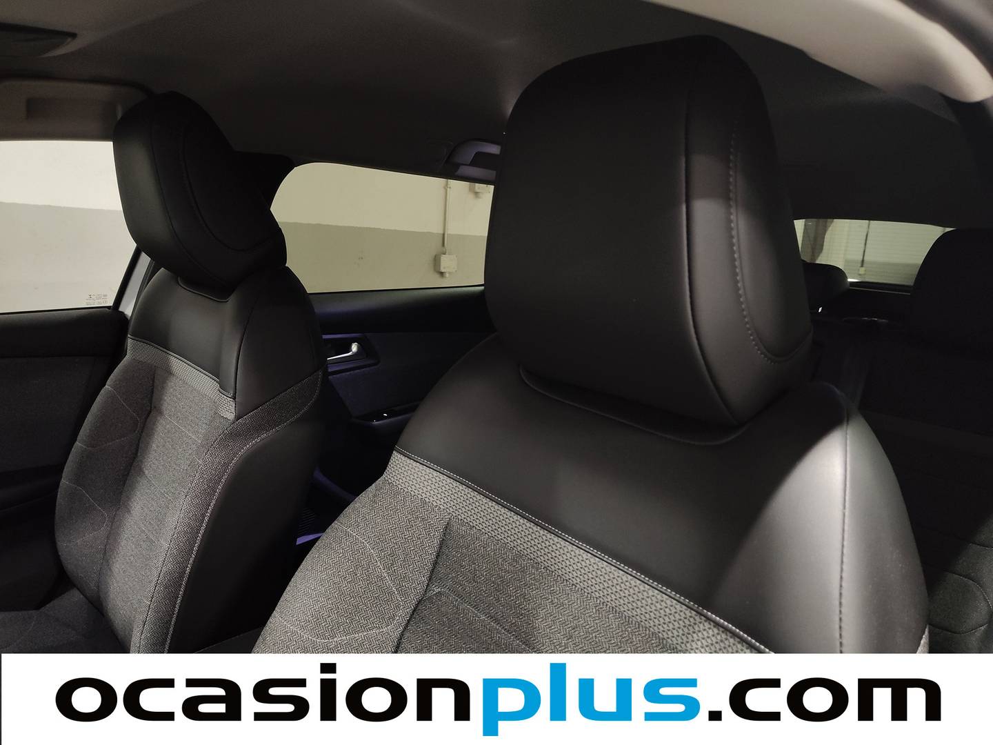 Extras y acabados del Citroën C5 X Citroën C5 X PureTech 130 S&S Feel Pack EAT8 (130 CV)