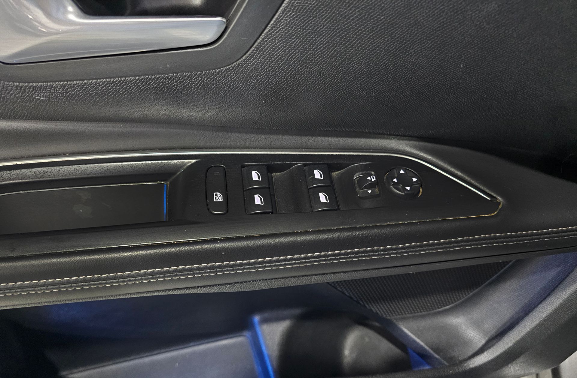 Peugeot 5008 PureTech 130 Allure 7 plazas - foto 39