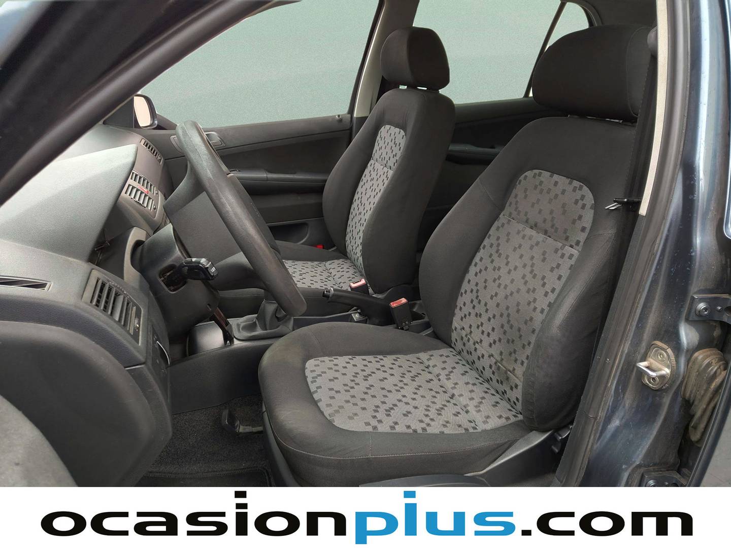 Foto asientos delanteros Skoda Fabia Skoda Fabia 1.2 Young (64 CV)