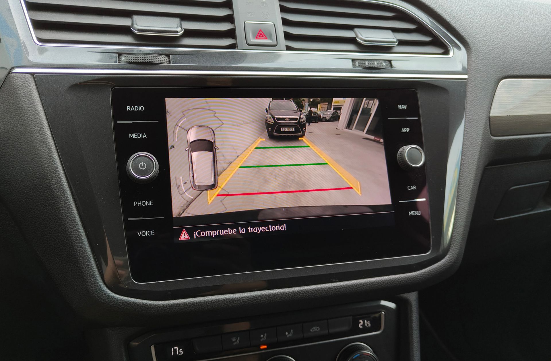 Volkswagen Tiguan Allspace Advance 2.0 TDI DSG 7 plazas - foto 9