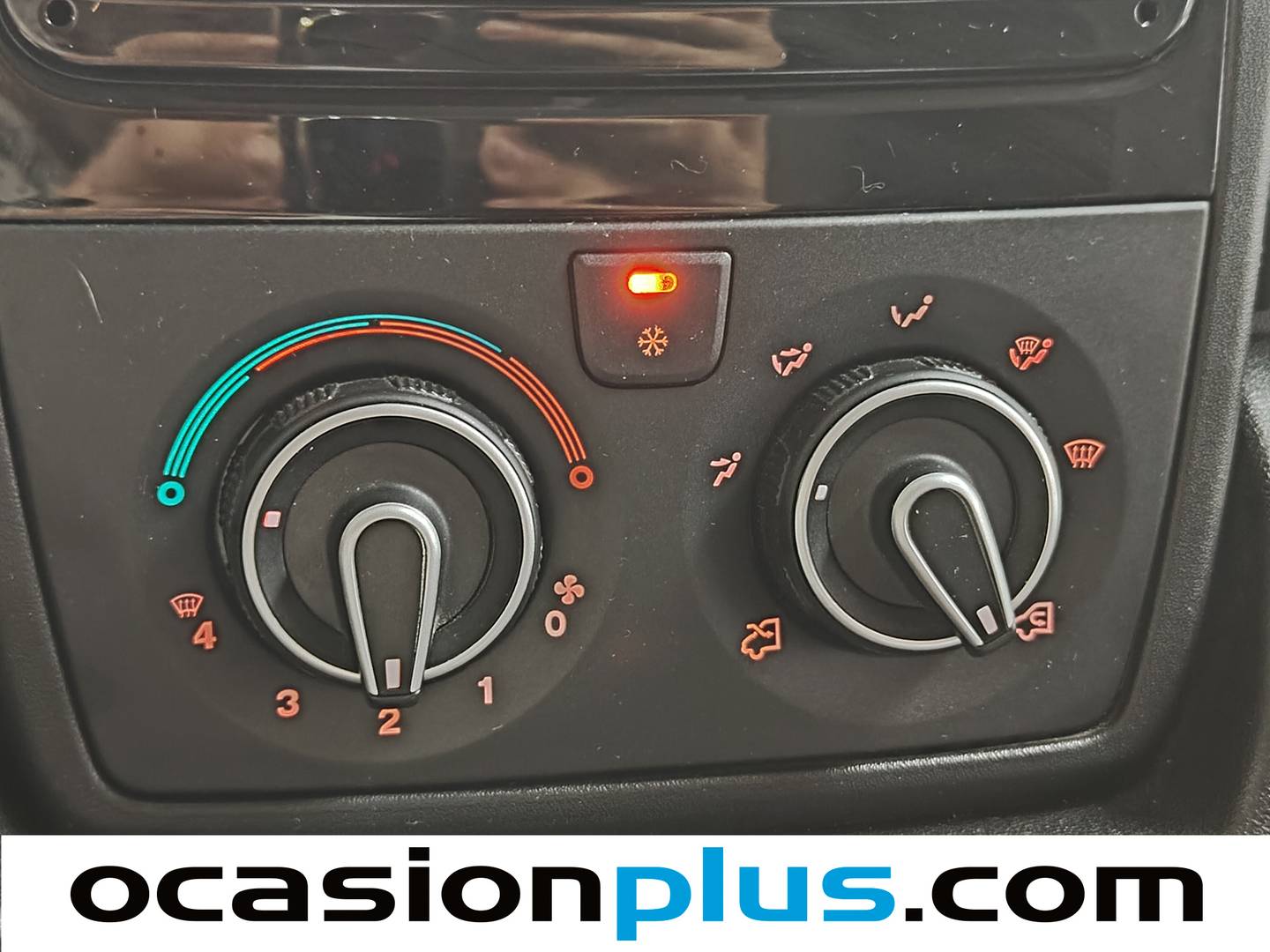 Foto Citroën Jumper Citroën Jumper Furgon BlueHDi 140 35 L3H3 103 kW (140 CV)