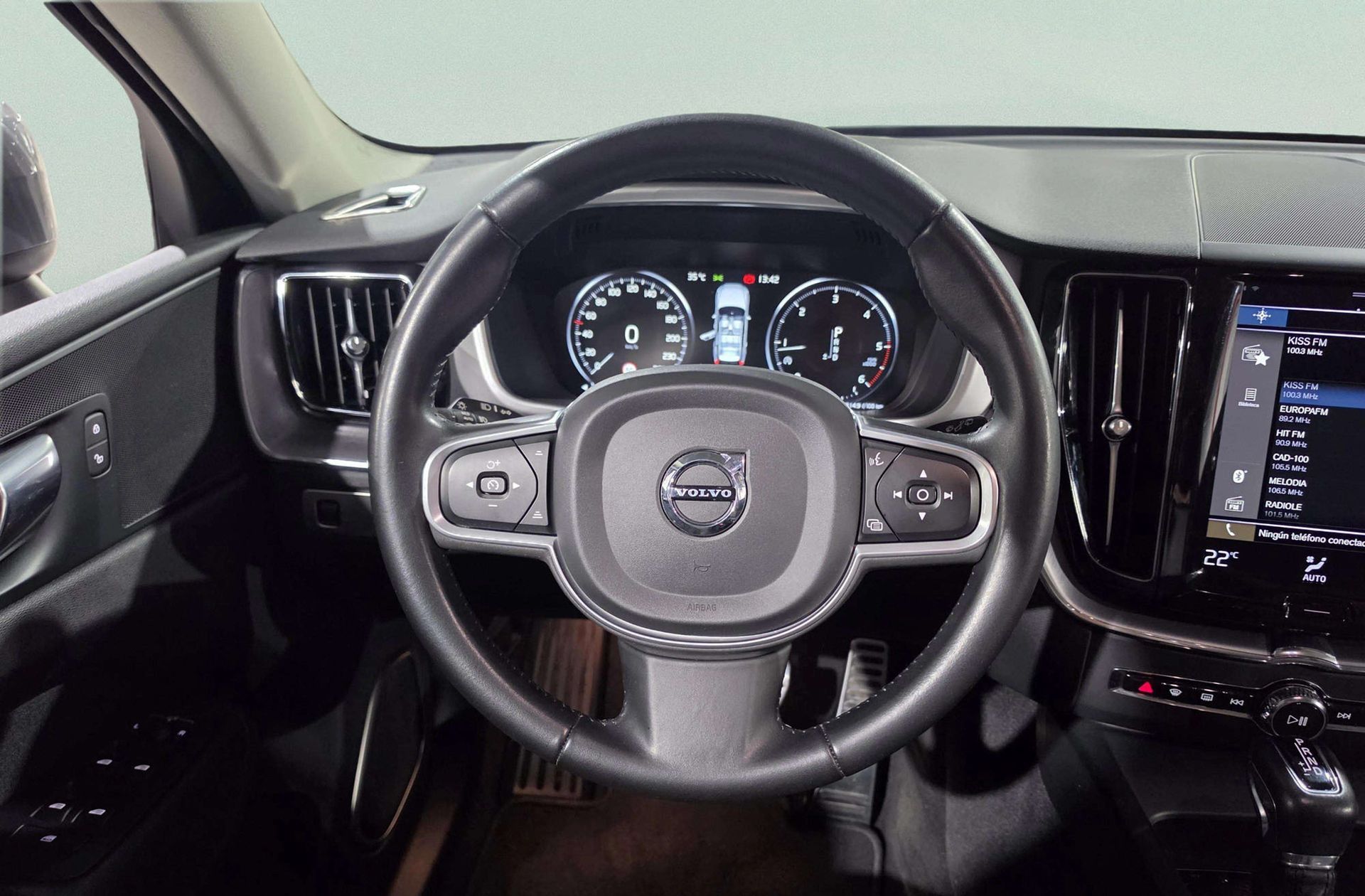 Volvo XC60 D4 Business Plus - foto 24