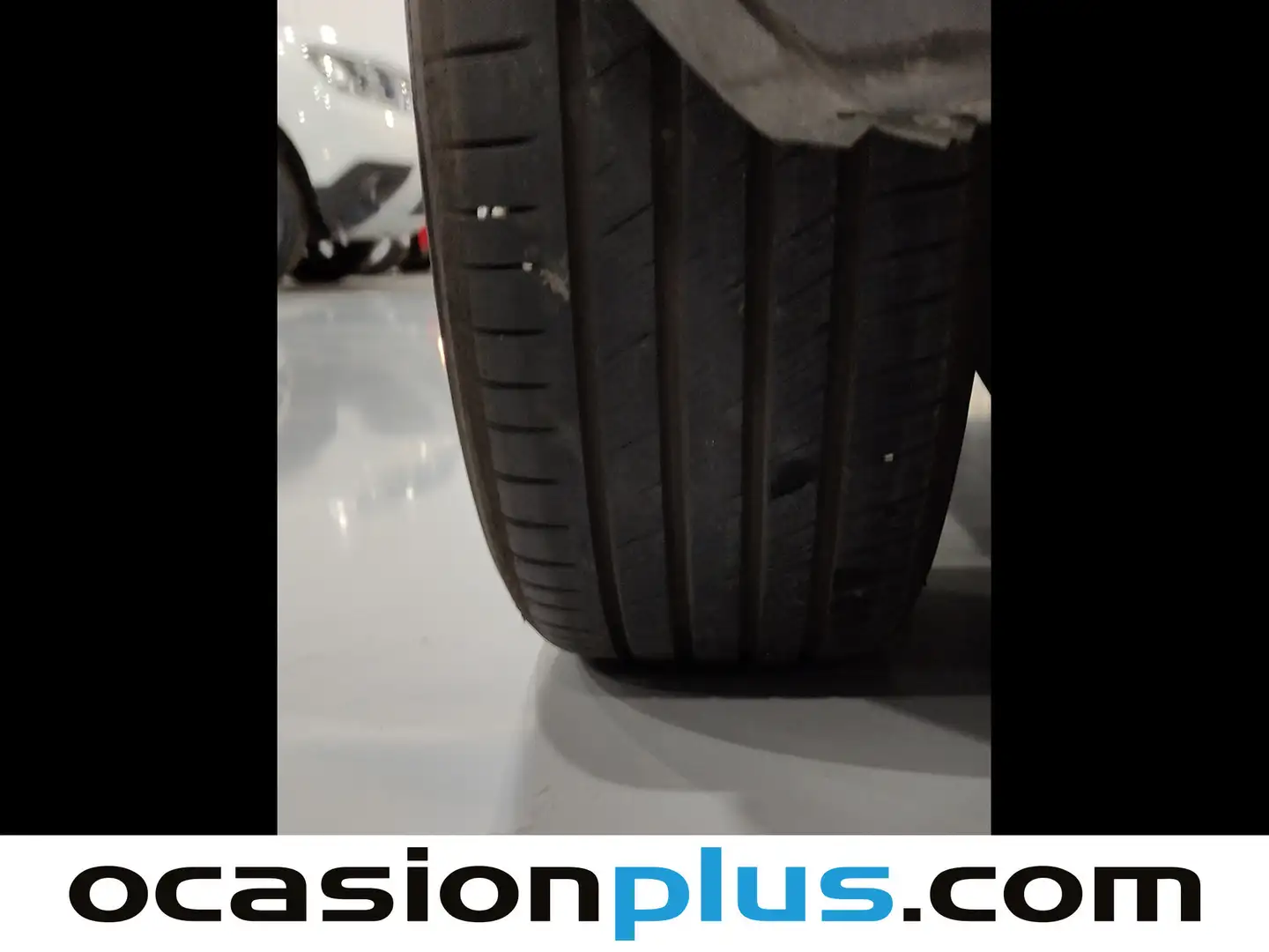 Foto Peugeot 3008 Peugeot 3008 PureTech 130 Allure EAT8 (130 CV)