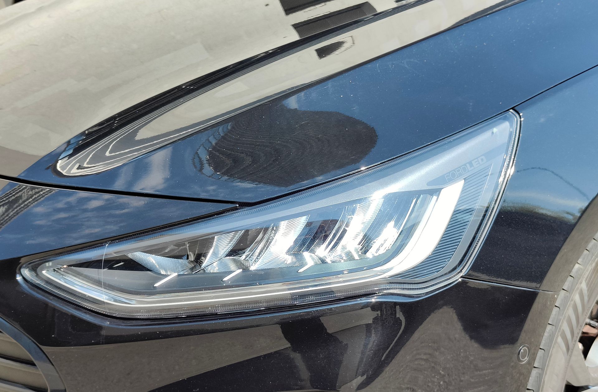 Ford Focus 1.0 EcoBoost MHEV ST-Line - foto 14