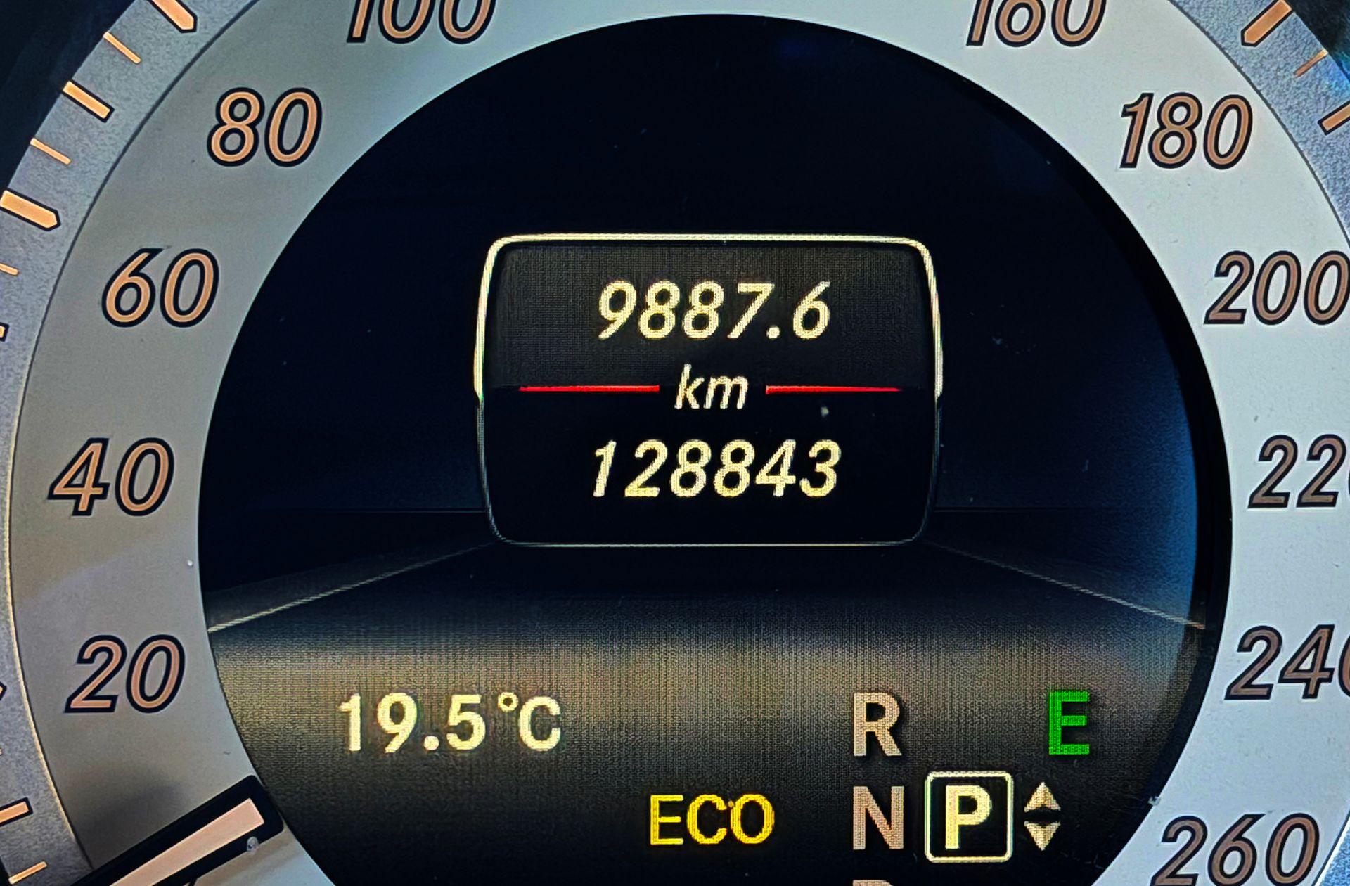 Mercedes-Benz Clase E E 200 CDI - foto 9